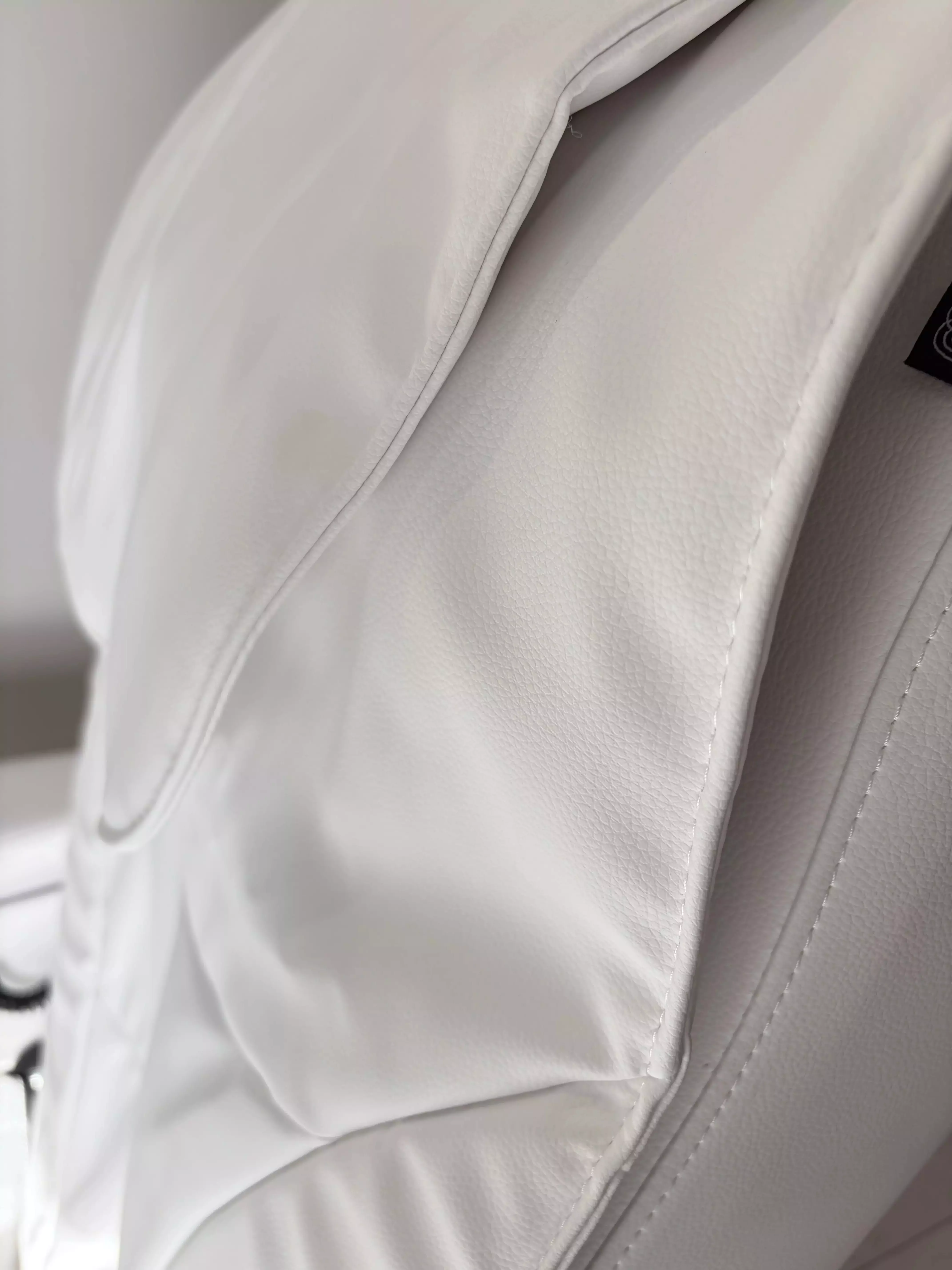 Fotel podologiczny WEELKO® CALN SPA elektryczny z brodzikiem i masażem powietrznym & Shiatsu 2caln